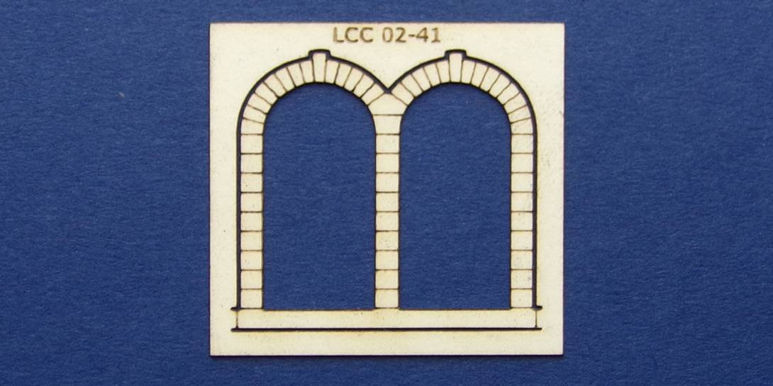 LCC 02-41 OO gauge stone decoration for double round window