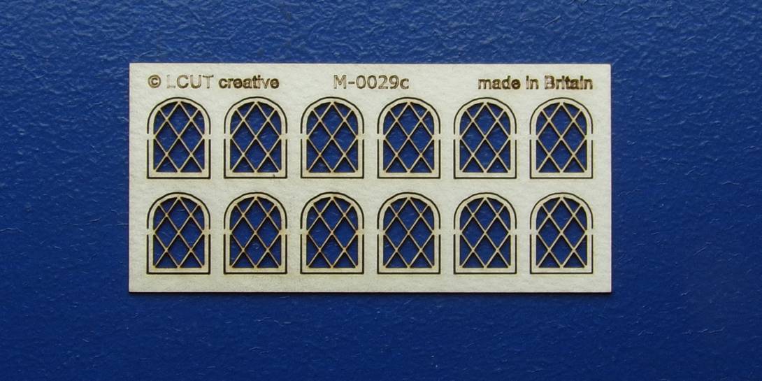 M 00-29c OO gauge kit of 12 casement windows with lattice - round top ...